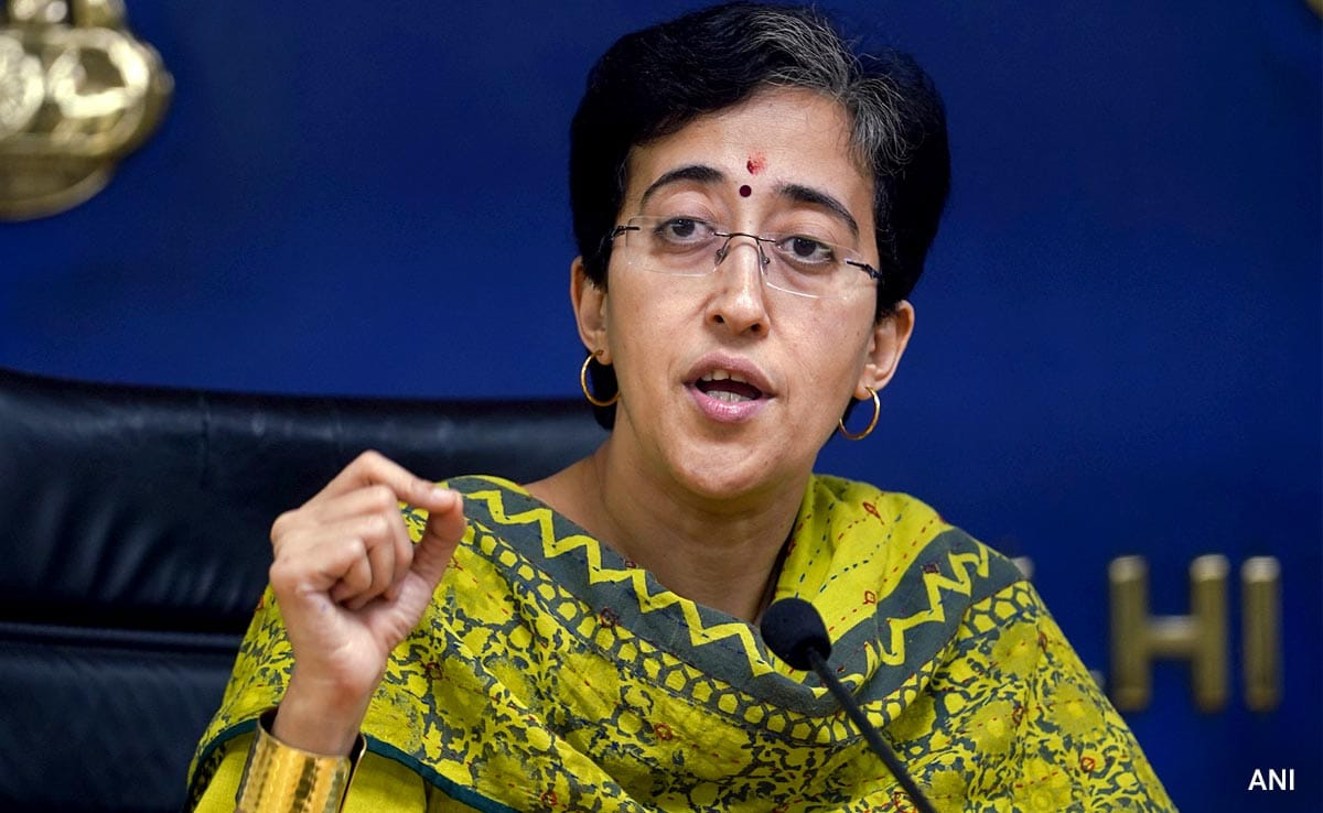 AAP Leader Atishi alleges that ED conducted raids to halt their expose-thumnail