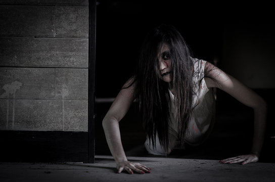 Girl Claims 8-Year Ghost Possession in Viral Video: Spooky Specter or Stellar Actress? -thumnail