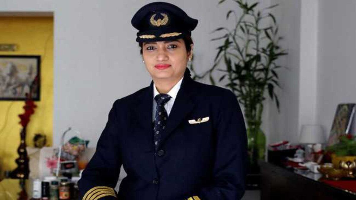 Introducing Capt. Shweta Singh, the first female chief flight operations inspector in the DGCA.-thumnail