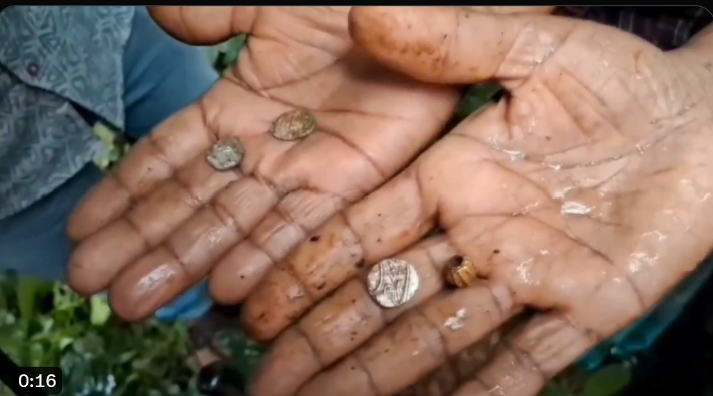 India: Keralan women laborers discover a hidden treasure-thumnail