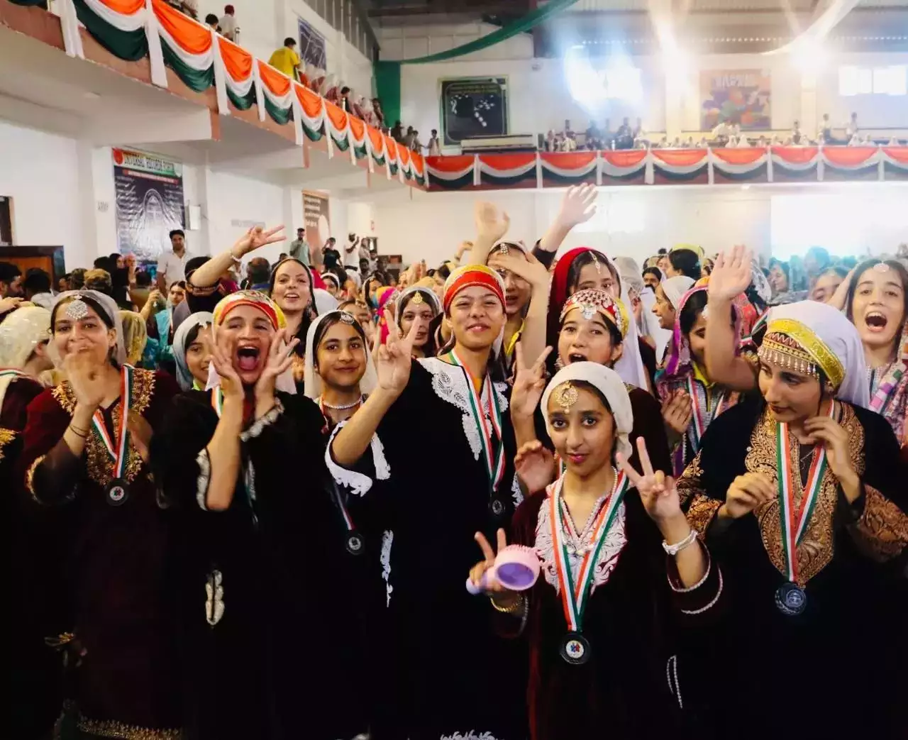 Baramulla’s 10,000 young women perform a record-breaking dance performance-thumnail