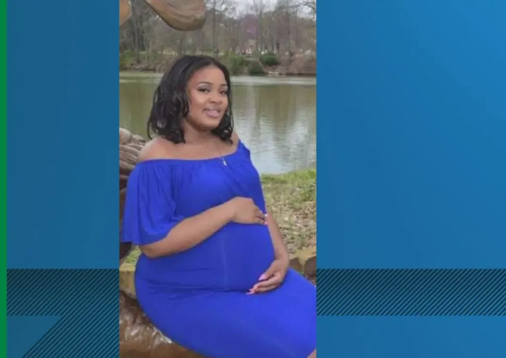 Brain-Dead Georgia Woman Kept on Life Support to Carry Pregnancy Due to Abortion Ban 1 Brain-Dead Georgia Woman Kept on Life Support to Carry Pregnancy Due to Abortion Ban