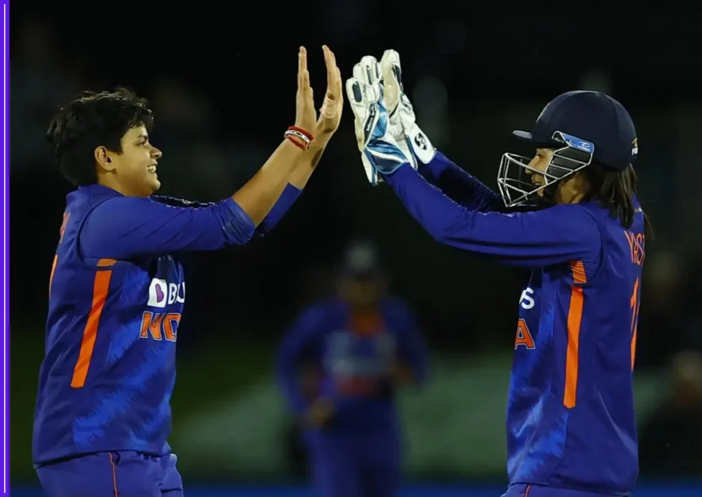 ENG-W vs IND-W, 2nd ODI Highlights: England Clinch Series with Dominant Win Over India in Rain-Hit Match