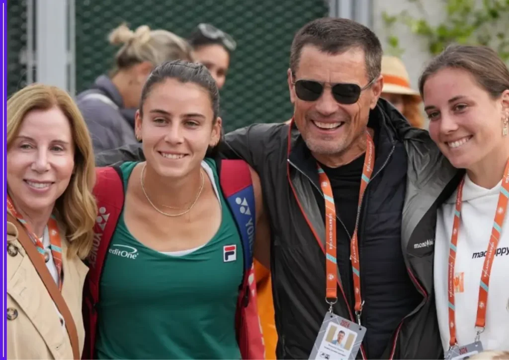 Emma Navarro: The Billionaire’s Daughter Who Let Her Racket Do the Talking 2 Emma Navarro family